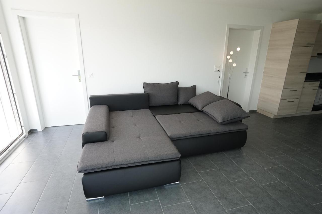 Clasgieri - 3-Zimmer-Ferienwohnung Fuer 4 - 6 Personen, 65M2 Falera Bagian luar foto