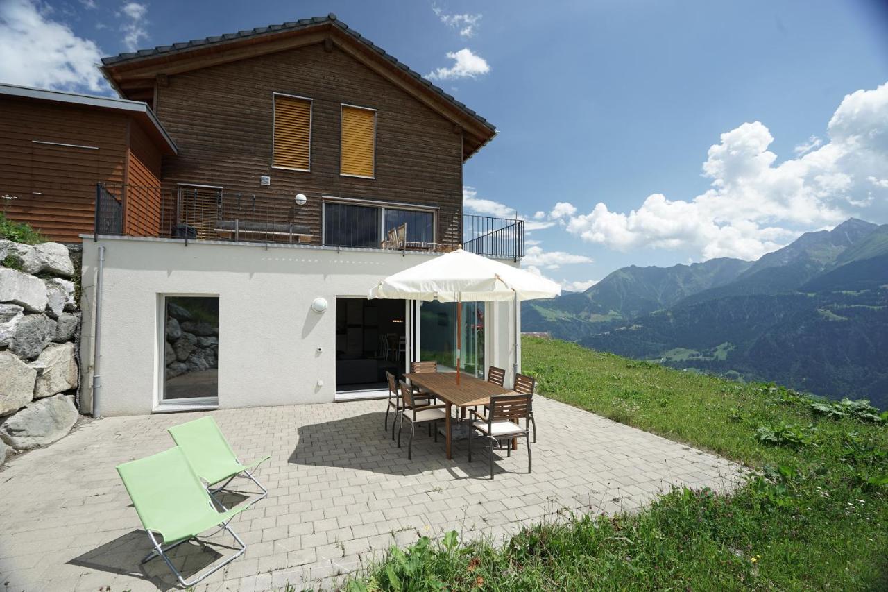 Clasgieri - 3-Zimmer-Ferienwohnung Fuer 4 - 6 Personen, 65M2 Falera Bagian luar foto